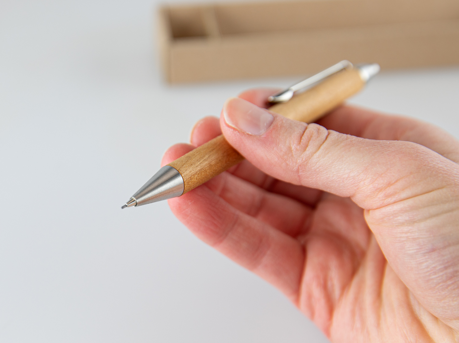 Der Druckbleistift ist ein treuer Helfer am Arbeitsplatz