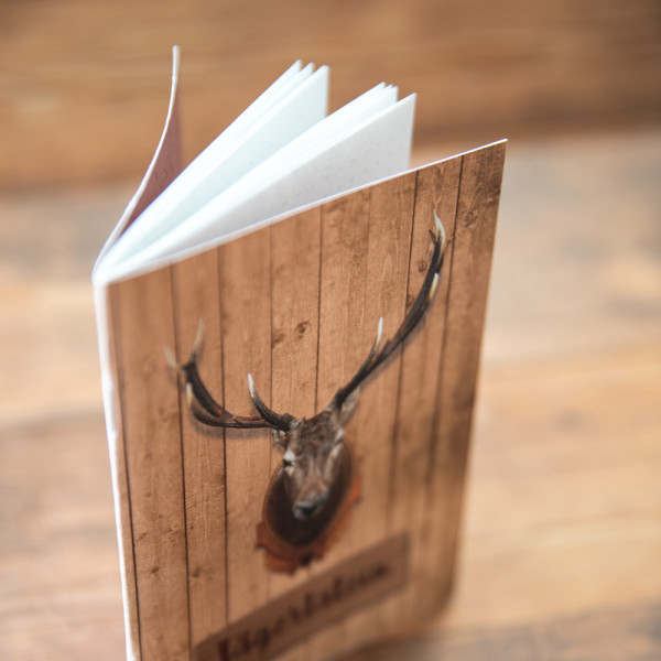 Das handliche Rotwild-Notizheft für dein Jägerlatein und andere Notizen.